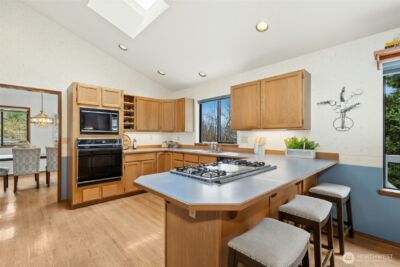 2420 Squak Mountain Loop SW, Issaquah, WA 98027 - Photo 9