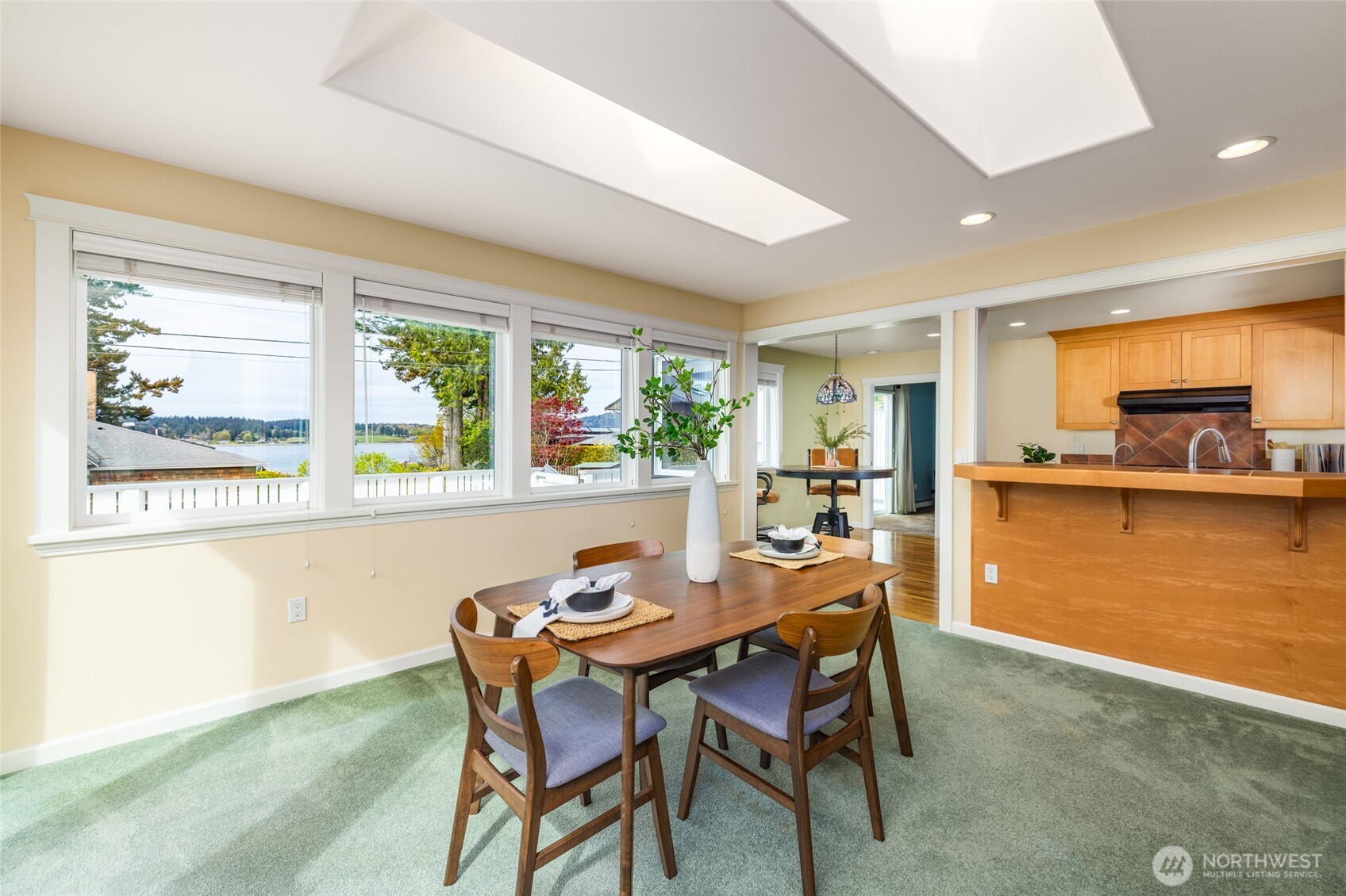 2010 9th Street , Anacortes, WA 98221
