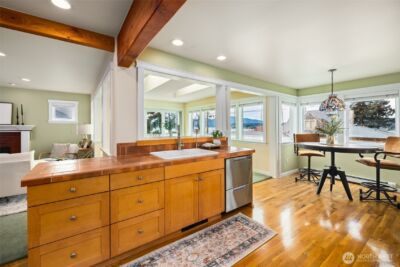 2010 9th Street , Anacortes, WA 98221 - Photo 27