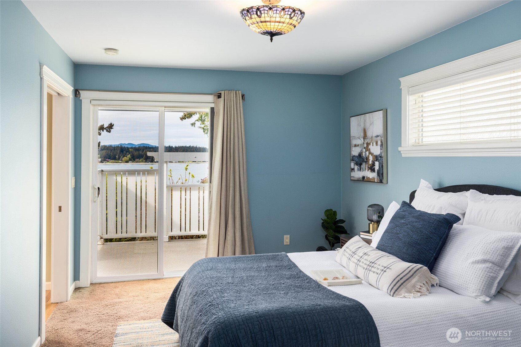2010 9th Street , Anacortes, WA 98221