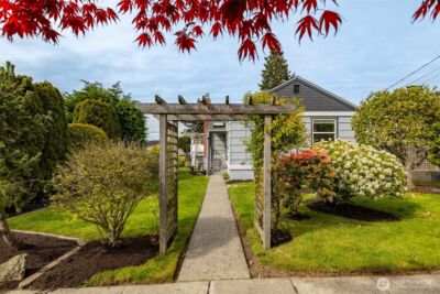 2010 9th Street , Anacortes, WA 98221 - Photo 5
