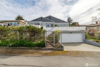 2010 9th Street , Anacortes, WA 98221 - Photo 10