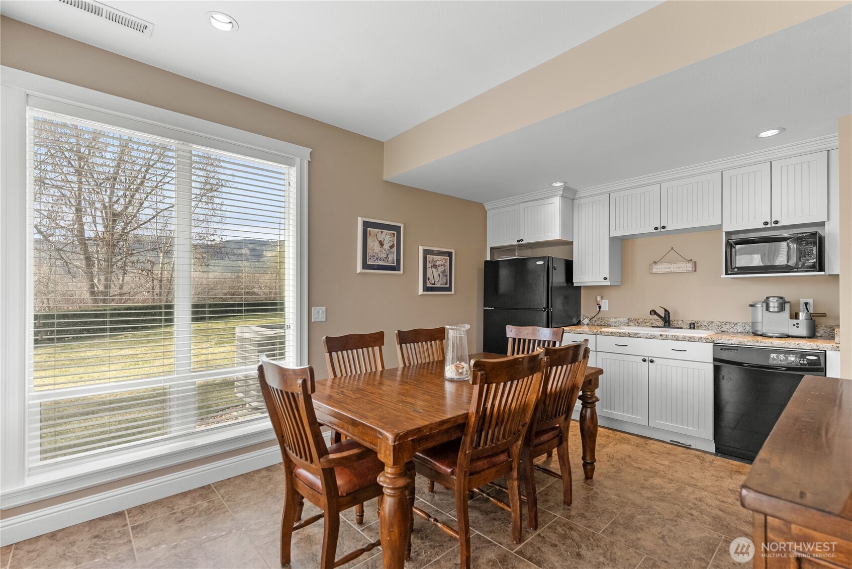 24 Sandalia Court , Oroville, WA 98844