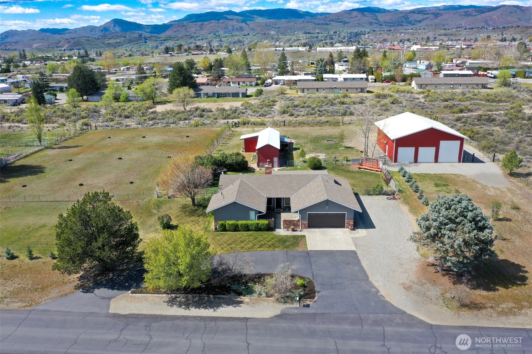 35 Red Apple Drive , Omak, WA 98841
