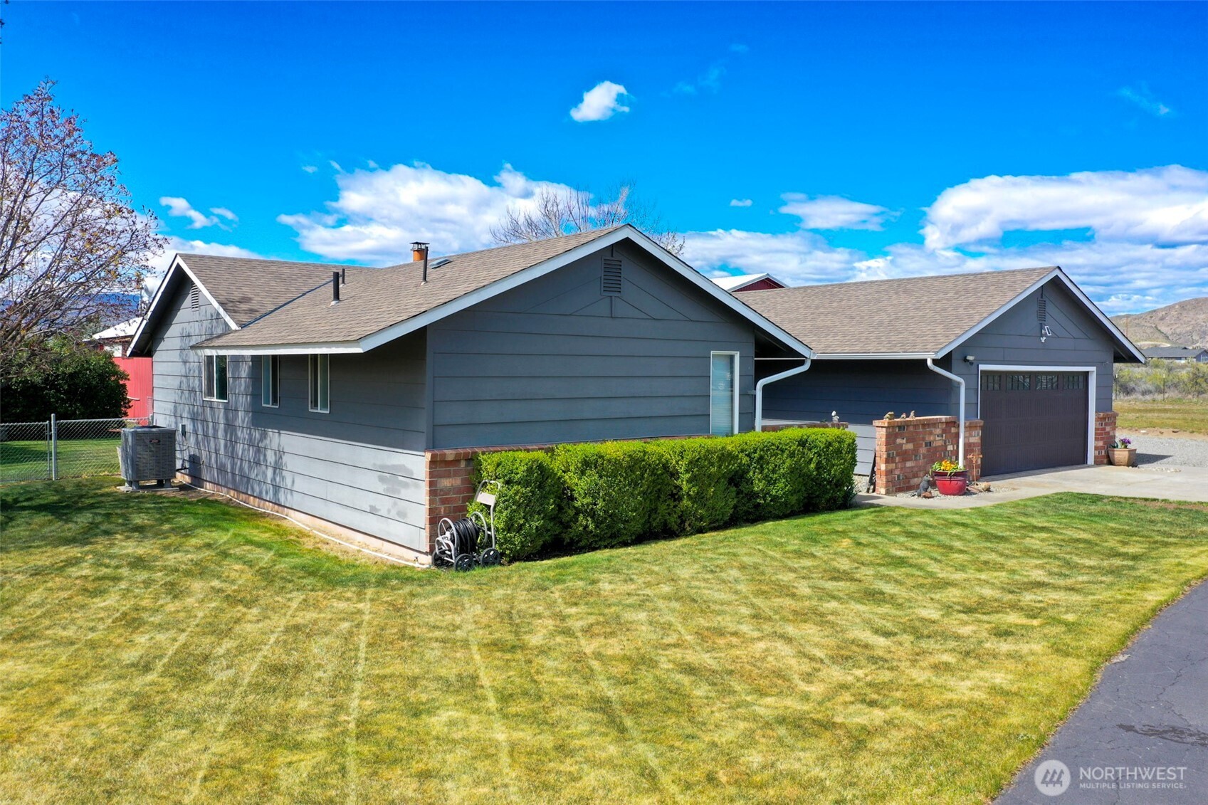 35 Red Apple Drive , Omak, WA 98841
