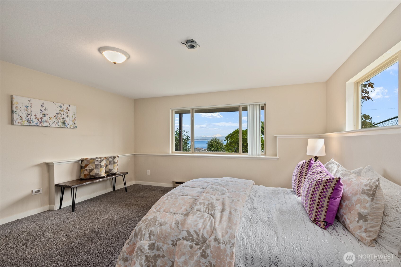 1462 SE Camano Drive , Camano Island, WA 98282