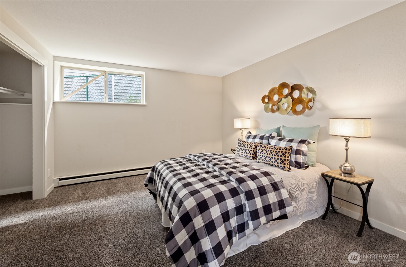 1462 SE Camano Drive , Camano Island, WA 98282