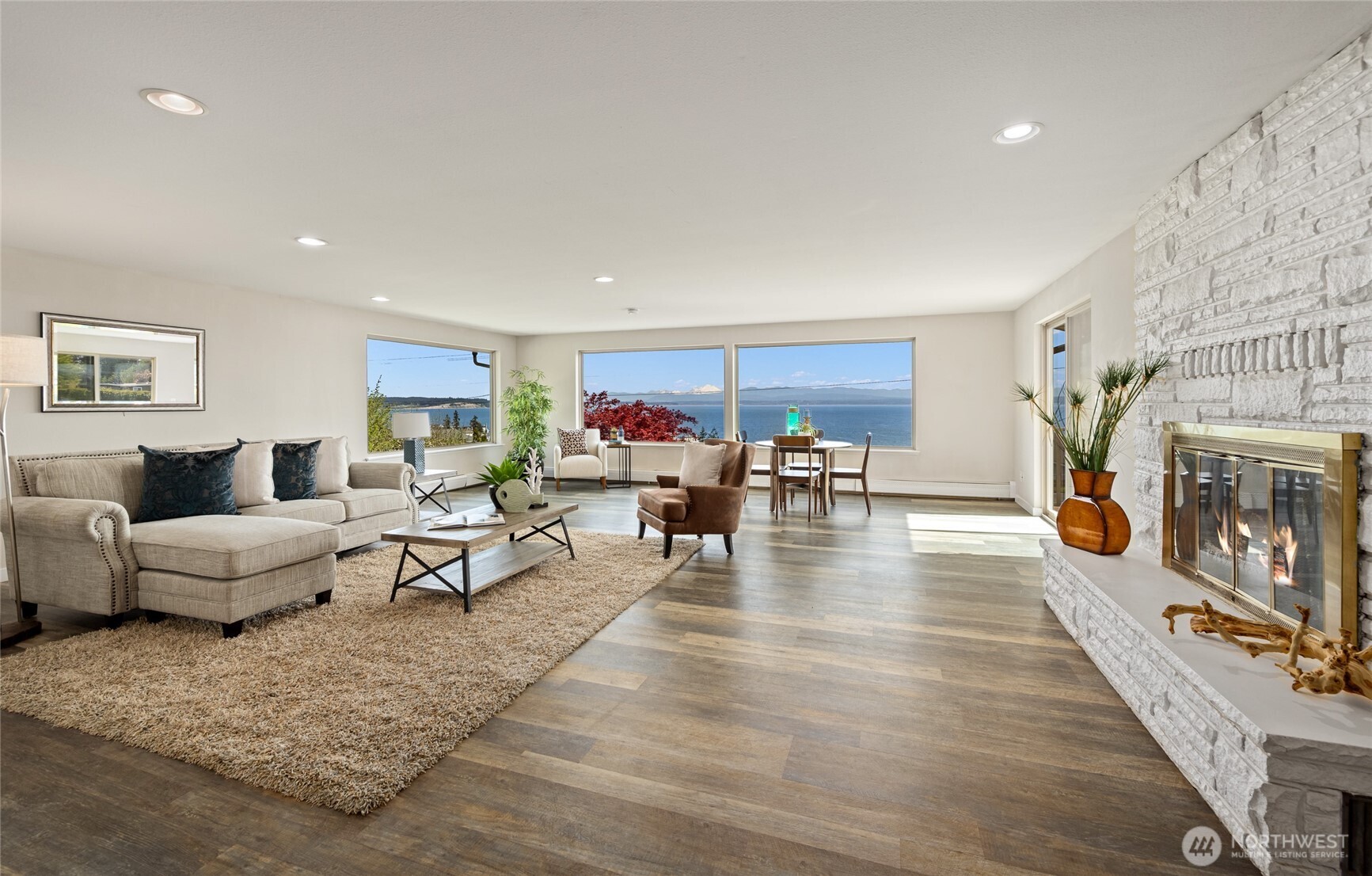 1462 SE Camano Drive , Camano Island, WA 98282