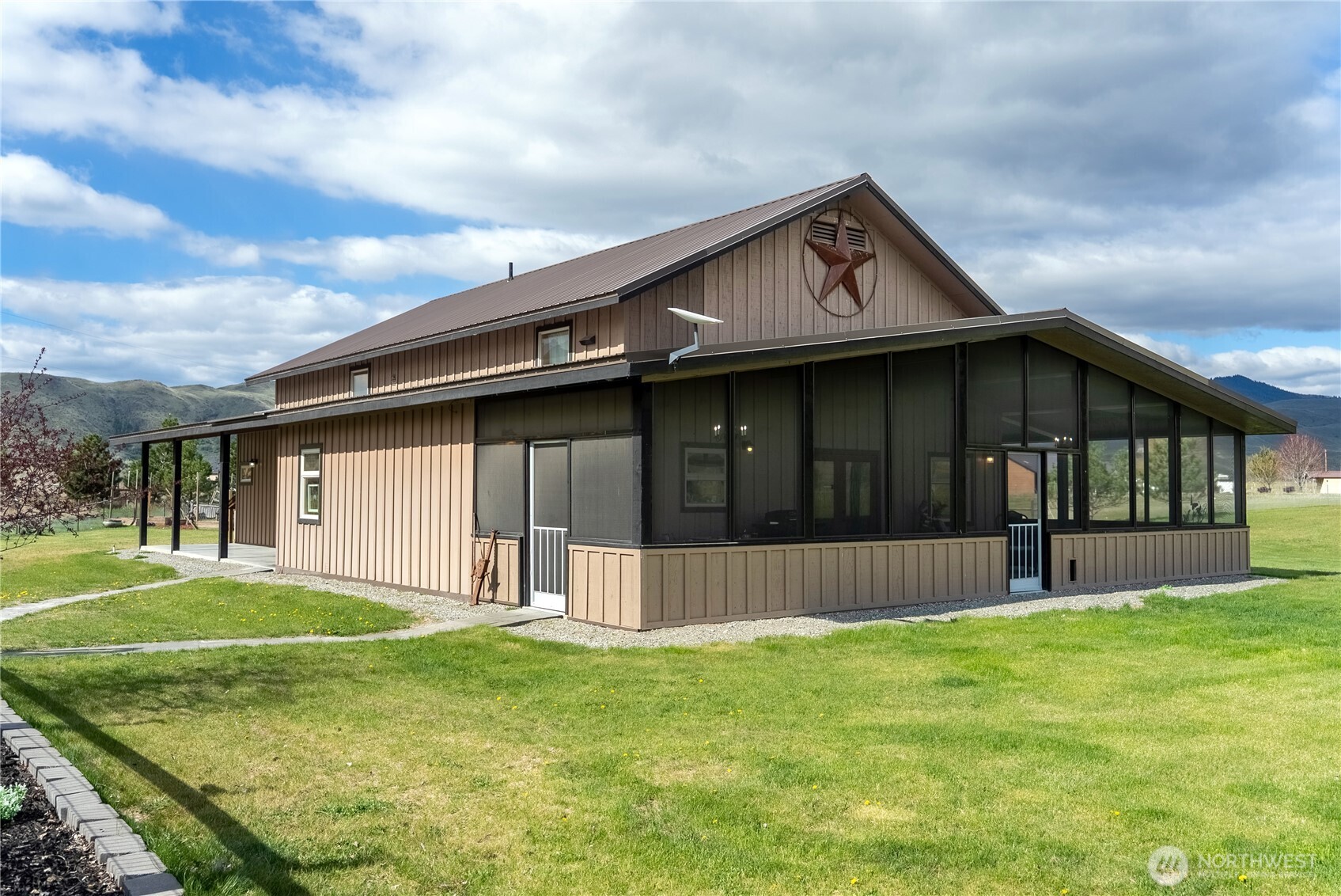 30 Horizon Dr , Tonasket, WA 98855