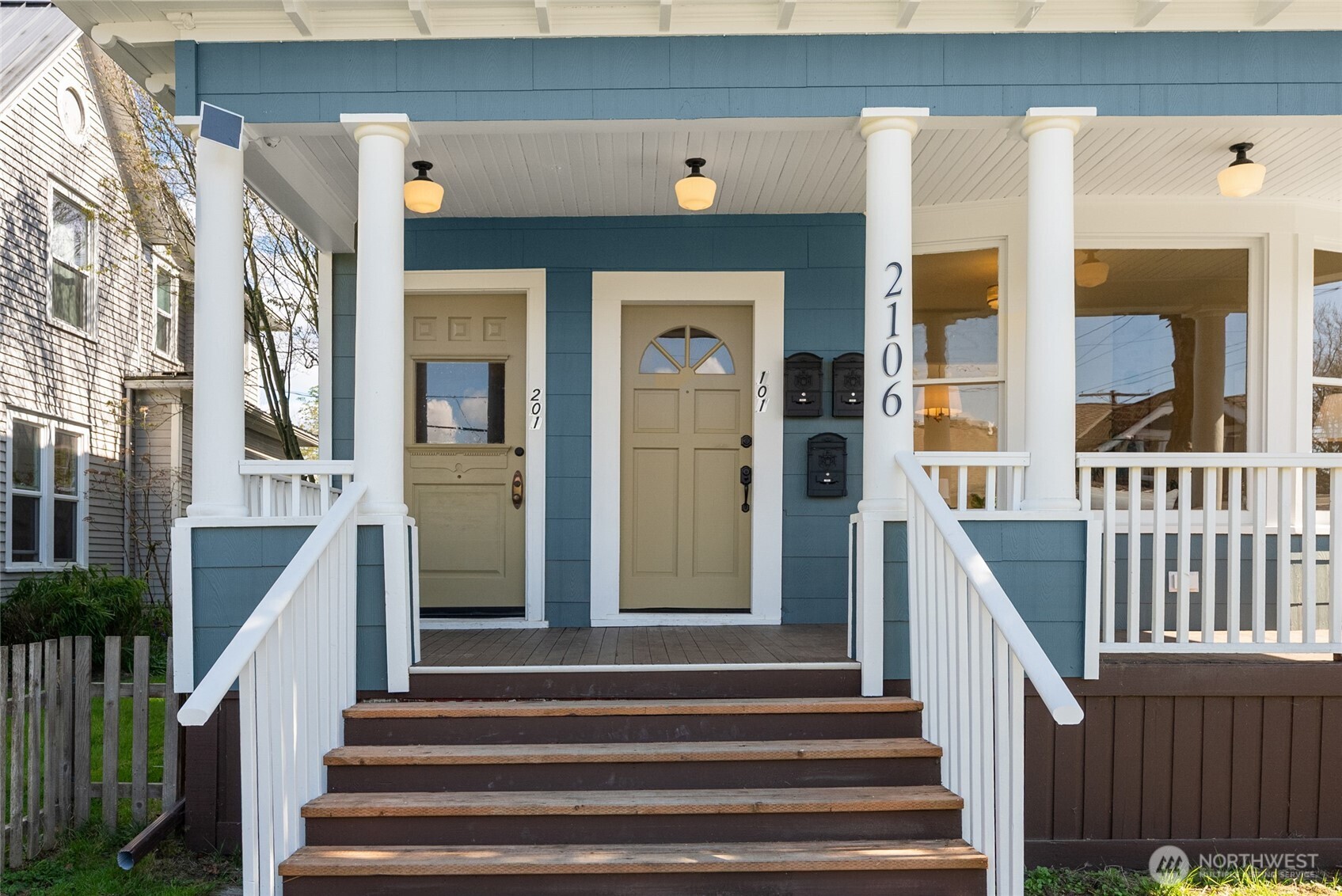 2106 Young Street , Bellingham, WA 98225