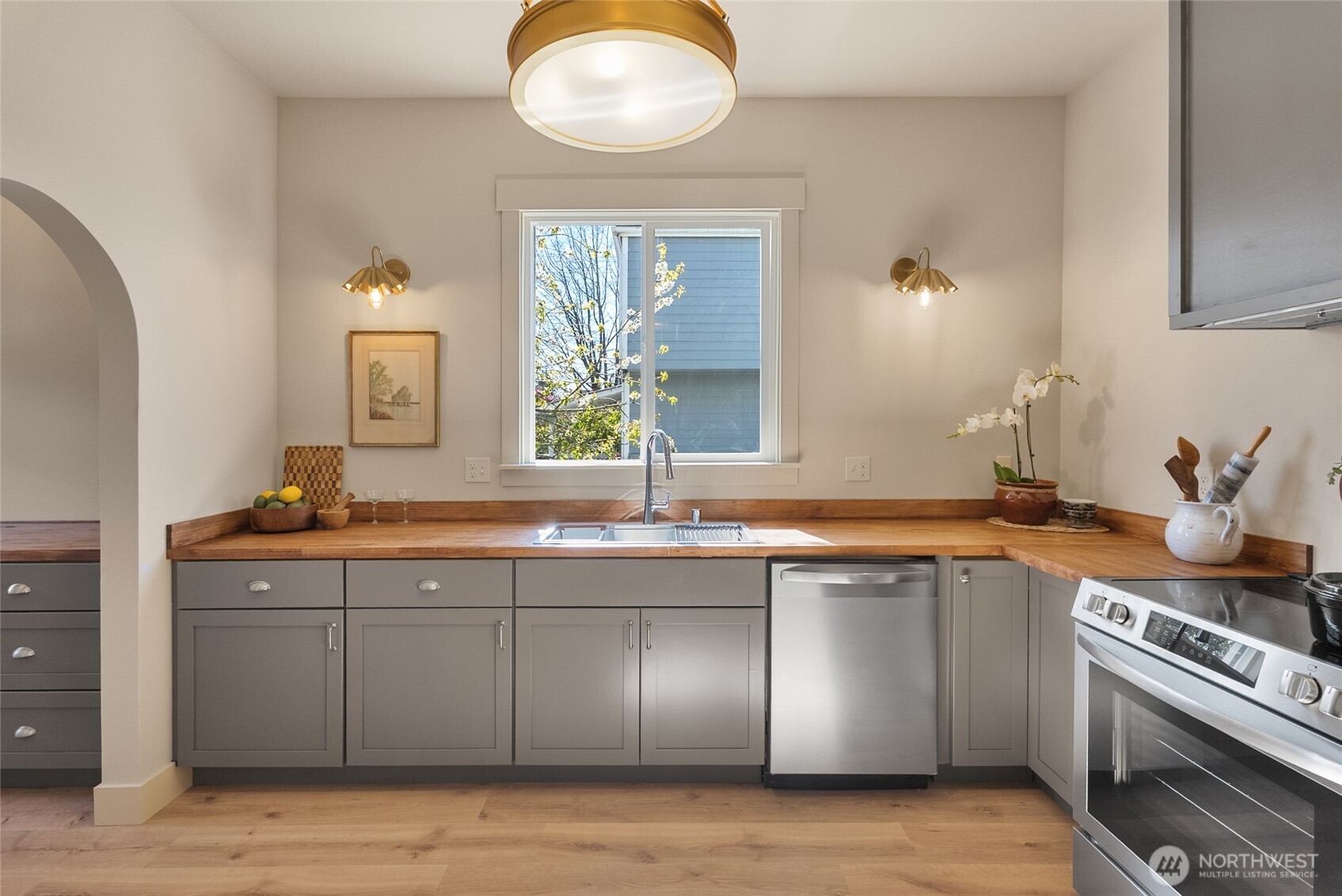 2106 Young Street , Bellingham, WA 98225