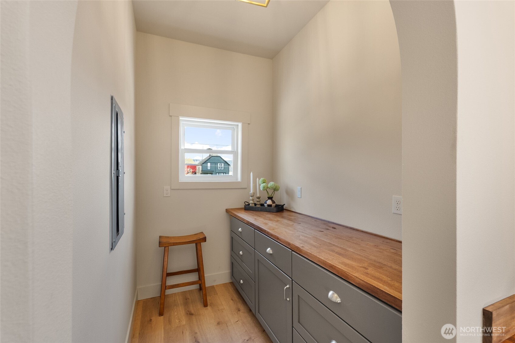 2106 Young Street , Bellingham, WA 98225