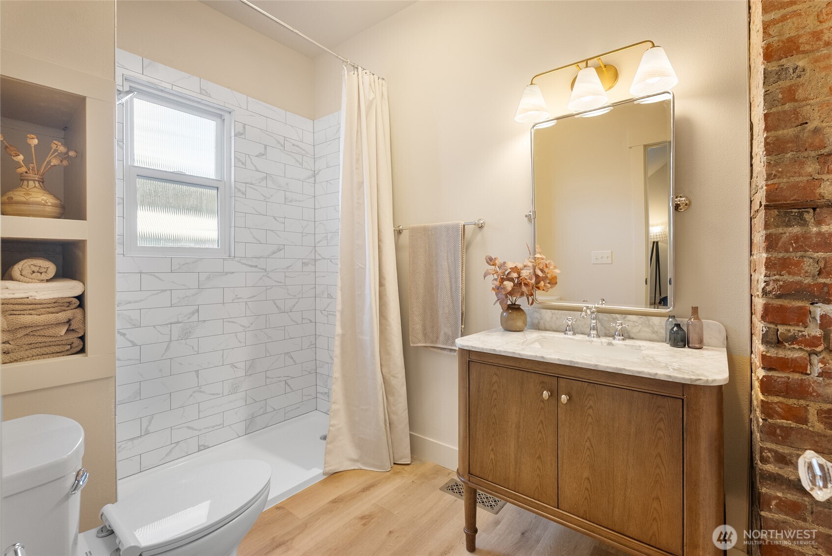 2106 Young Street , Bellingham, WA 98225
