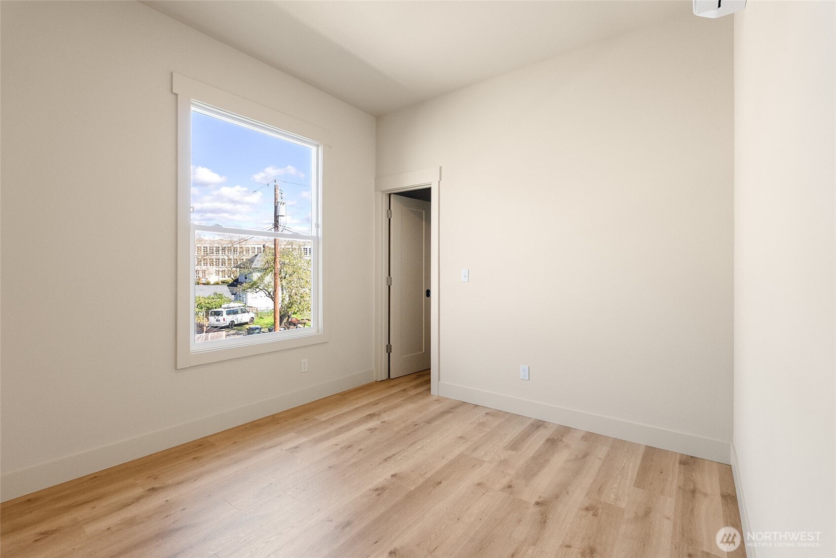 2106 Young Street , Bellingham, WA 98225