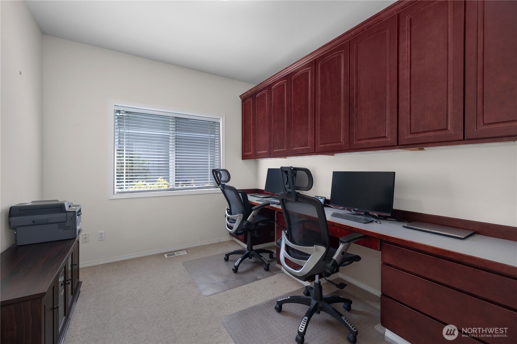 4036 Campus Green Drive NE, Lacey, WA 98516