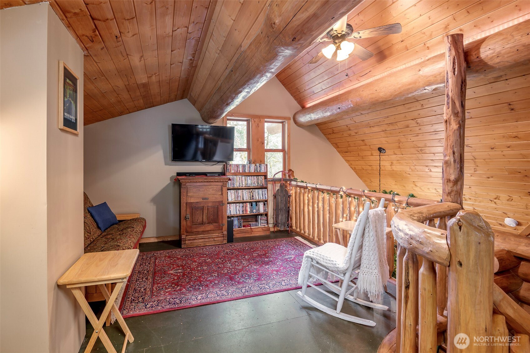107 Goat Rocks Drive , Packwood, WA 98361