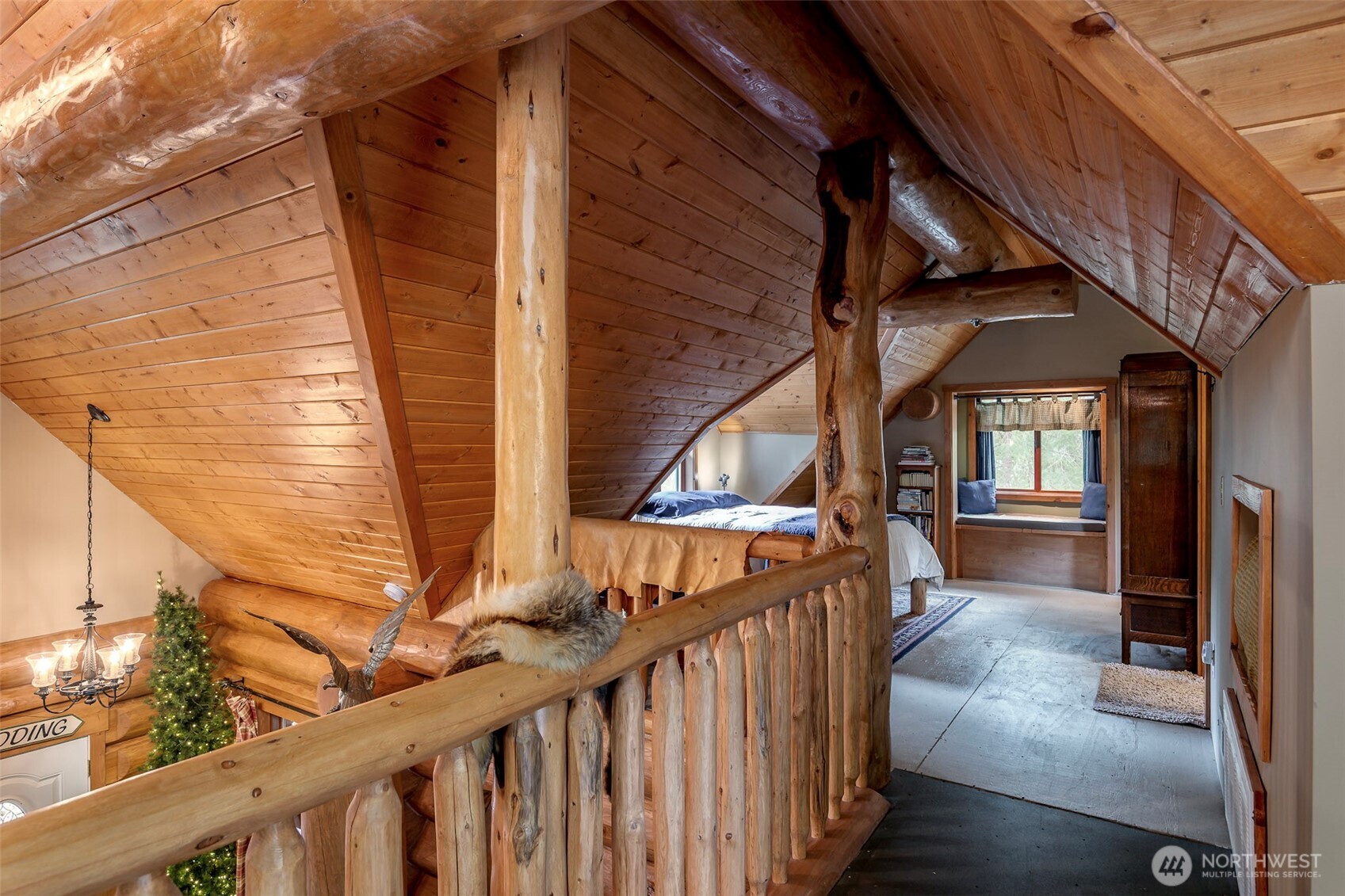 107 Goat Rocks Drive , Packwood, WA 98361