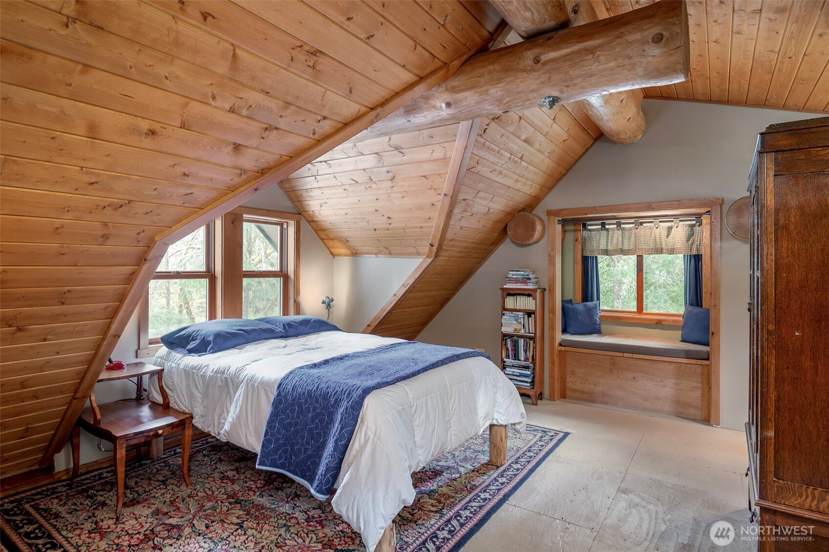 107 Goat Rocks Drive , Packwood, WA 98361