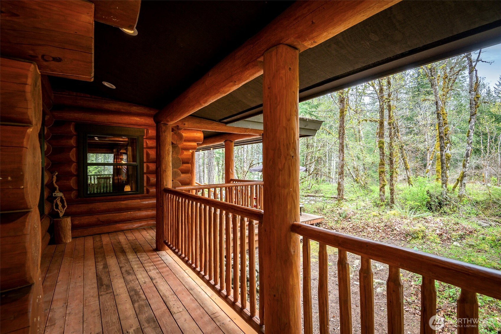 107 Goat Rocks Drive , Packwood, WA 98361