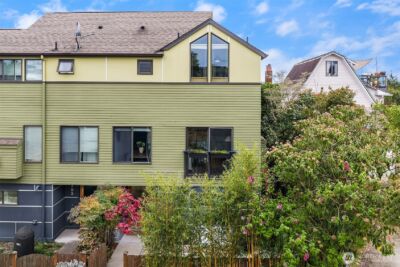 751 N 71st Street , Seattle, WA 98103