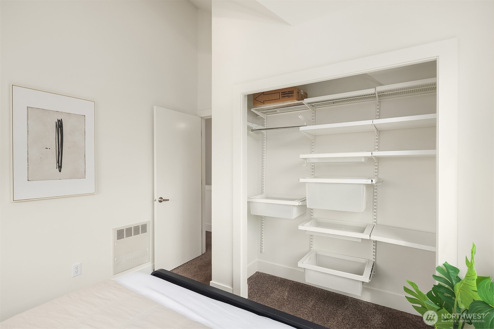 751 N 71st Street , Seattle, WA 98103