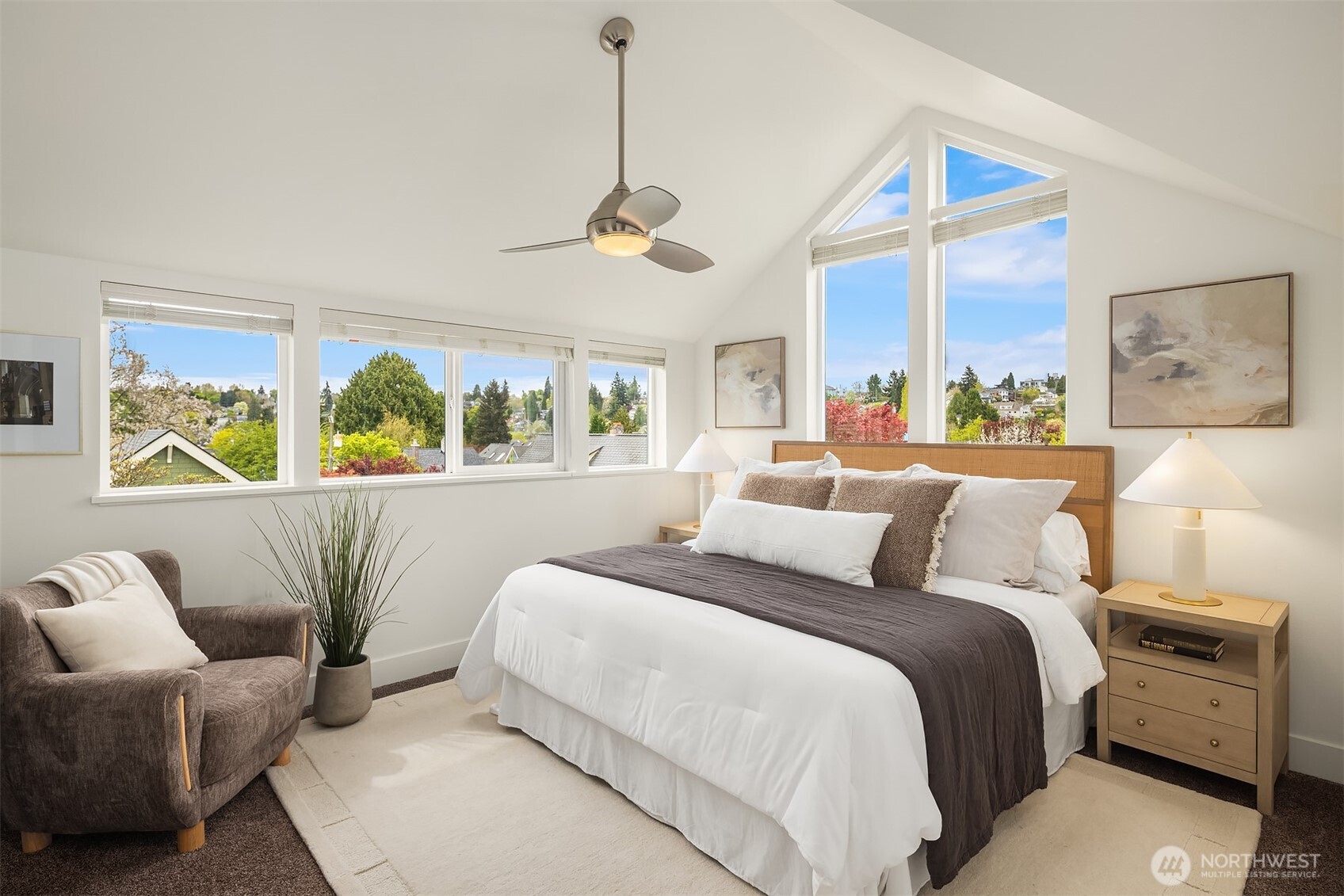 751 N 71st Street , Seattle, WA 98103