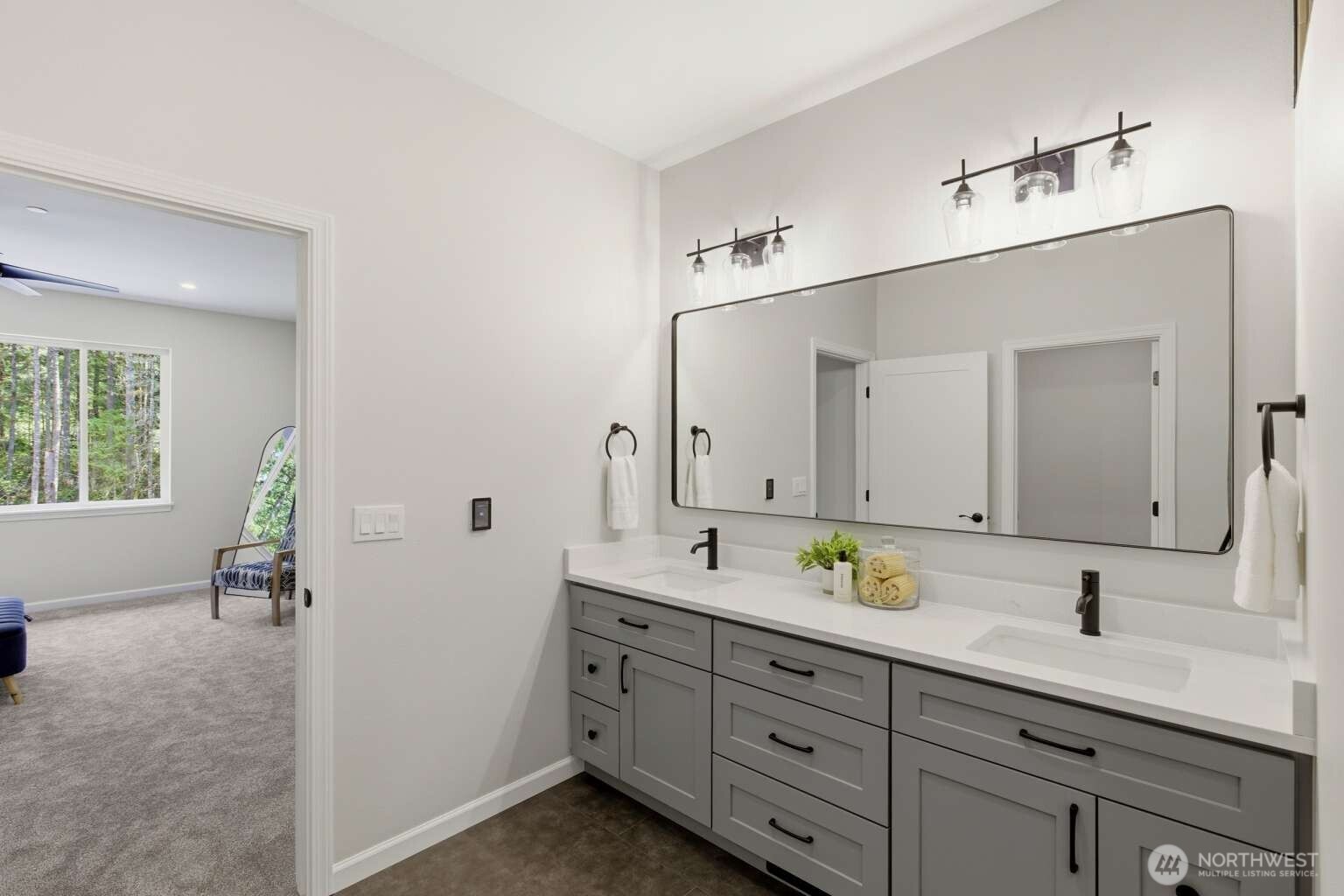 7993 Roundup Lane NW, Silverdale, WA 98383