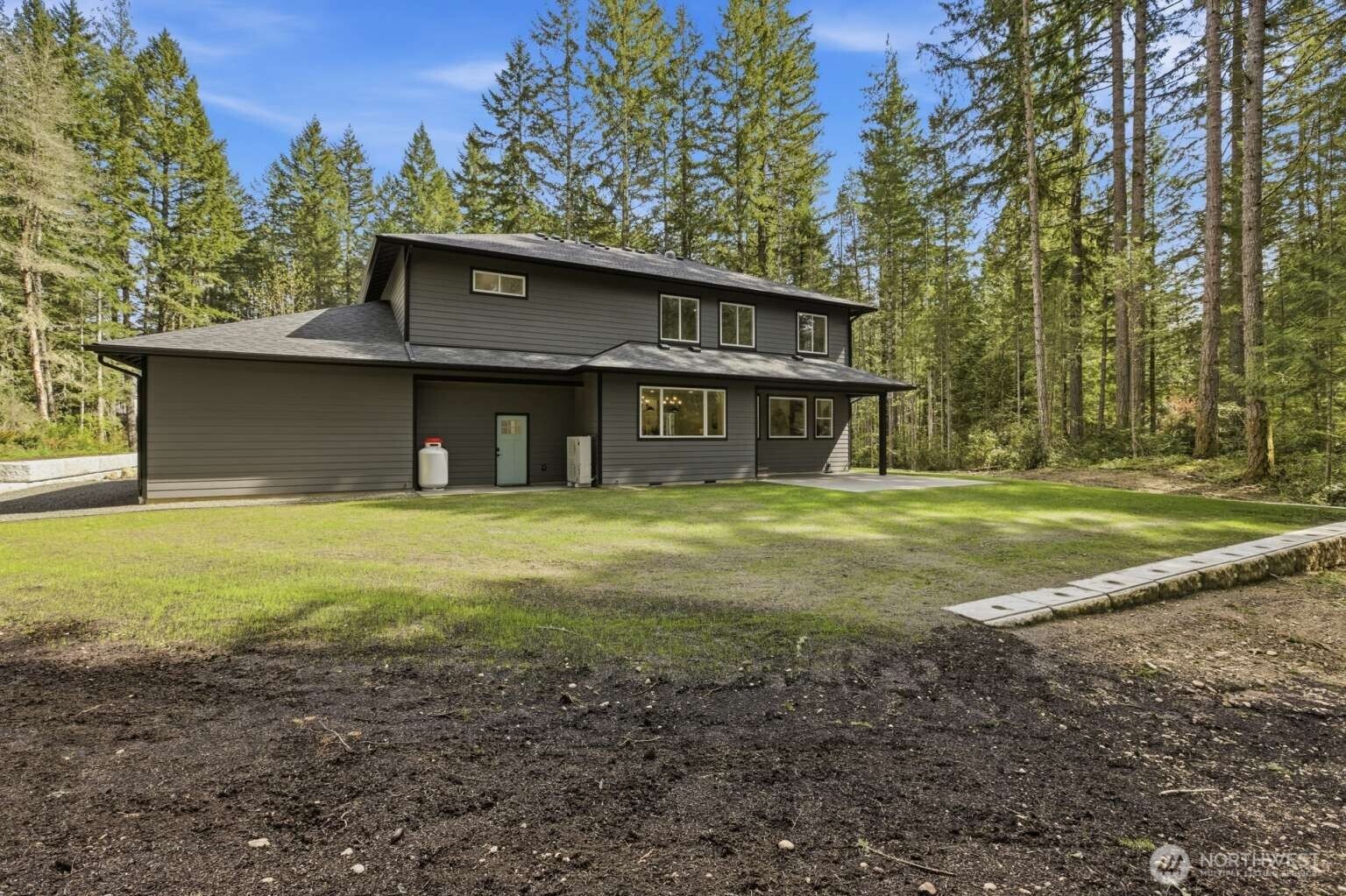 7993 Roundup Lane NW, Silverdale, WA 98383