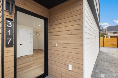 317 NW 87th Street , Seattle, WA 98117 - Photo 2