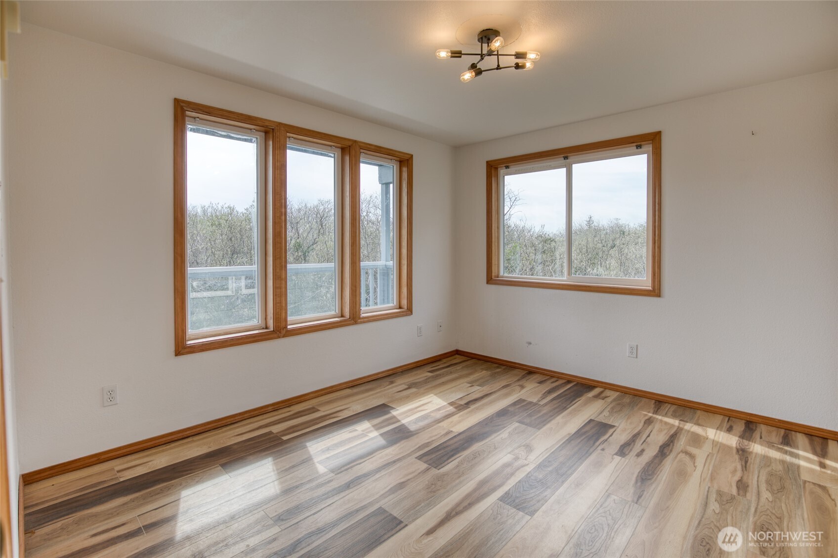 171 Marine View Drive SE, Ocean Shores, WA 98569