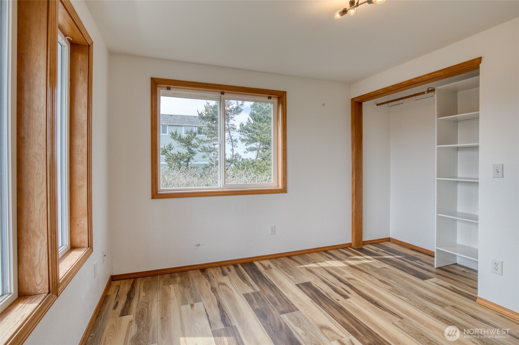 171 Marine View Drive SE, Ocean Shores, WA 98569