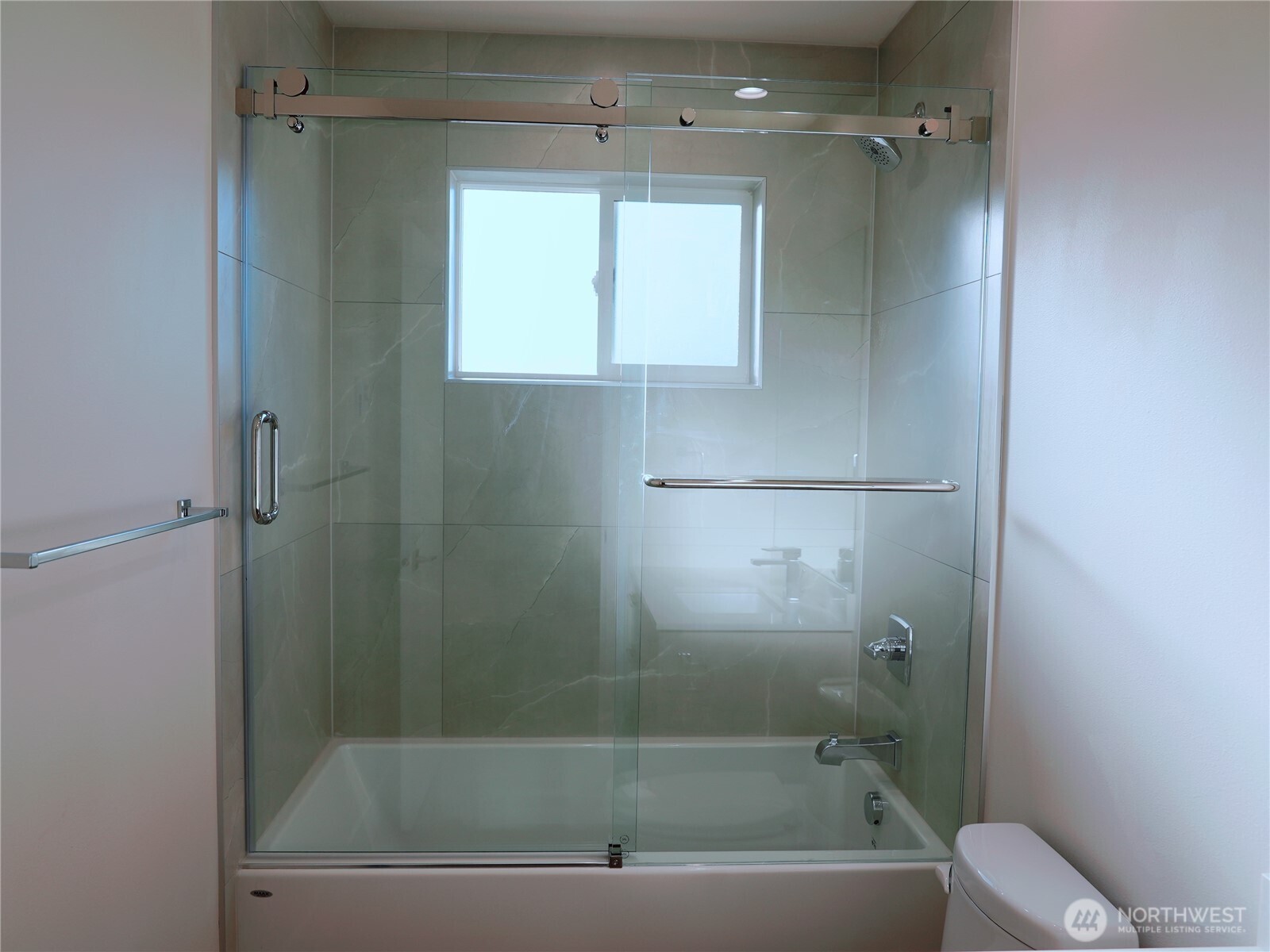 2155 Siddle Loop #106, Ferndale, WA 98248