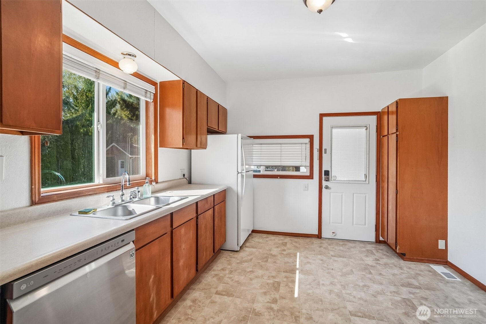 16804 SE 128th Street , Renton, WA 98059