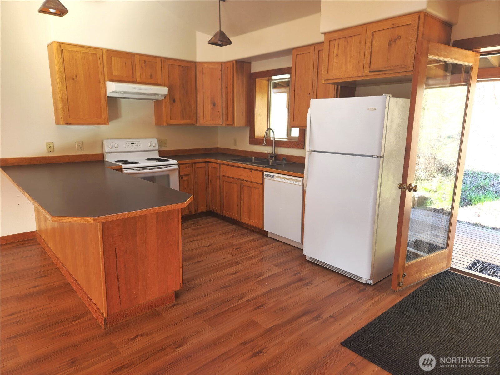 60 E Wannacut Lane , Oroville, WA 98844