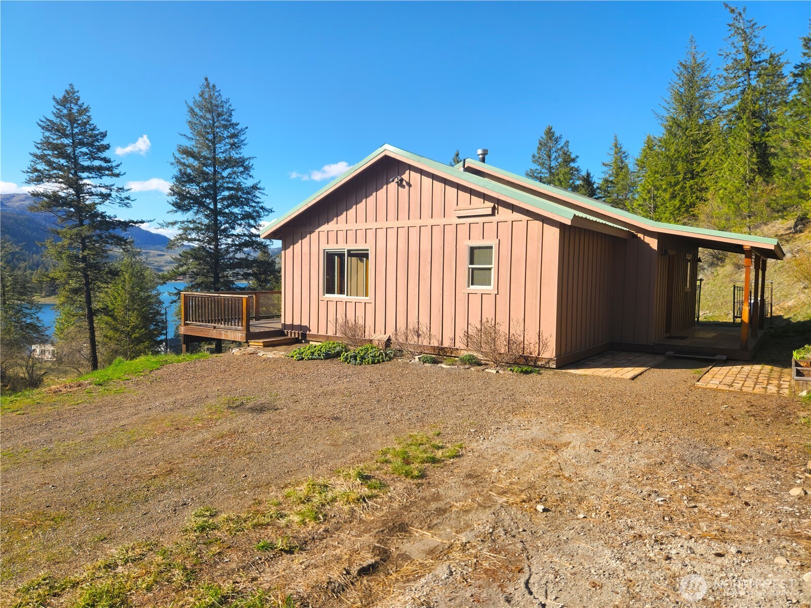 60 E Wannacut Lane , Oroville, WA 98844