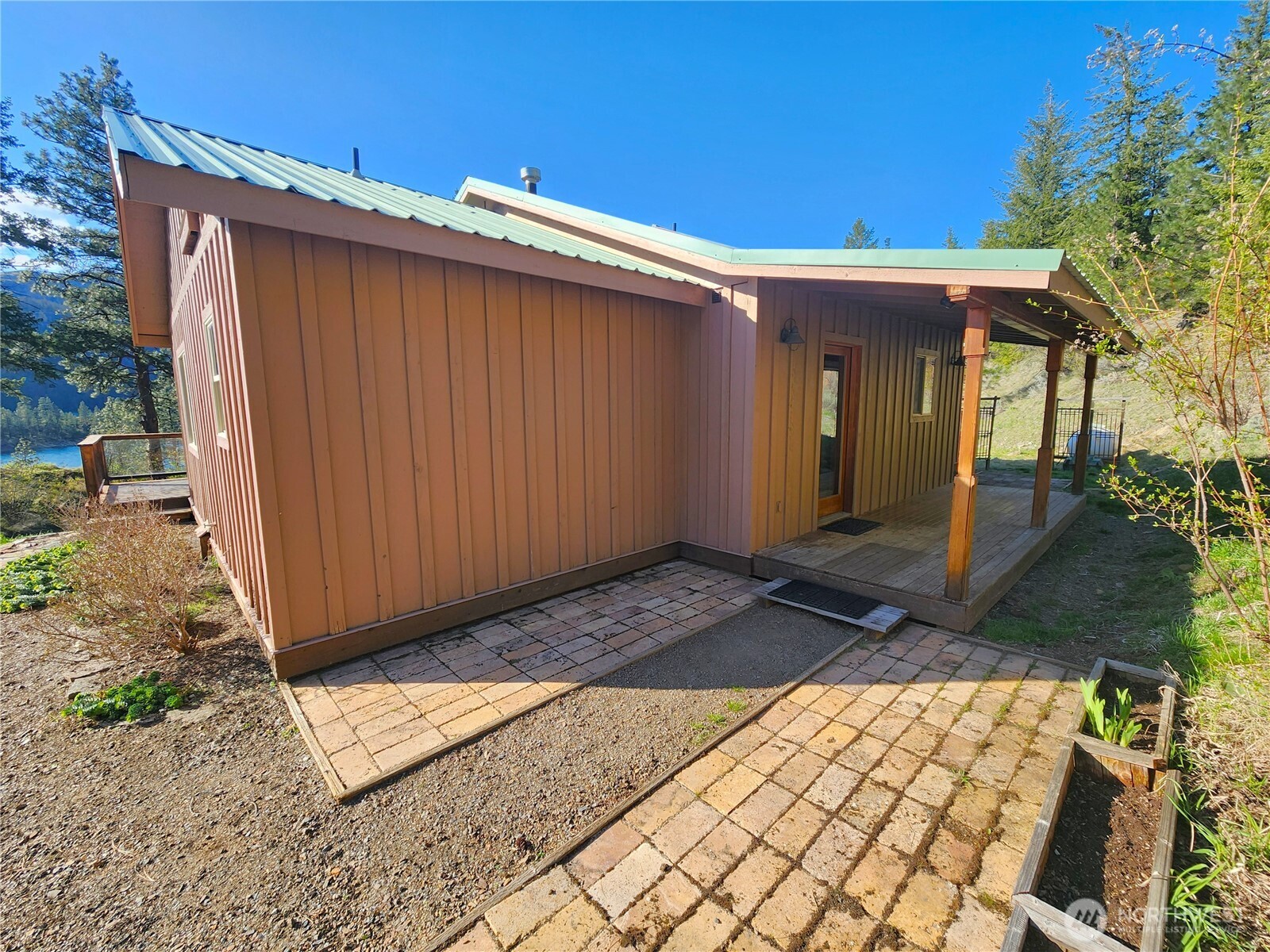 60 E Wannacut Lane , Oroville, WA 98844