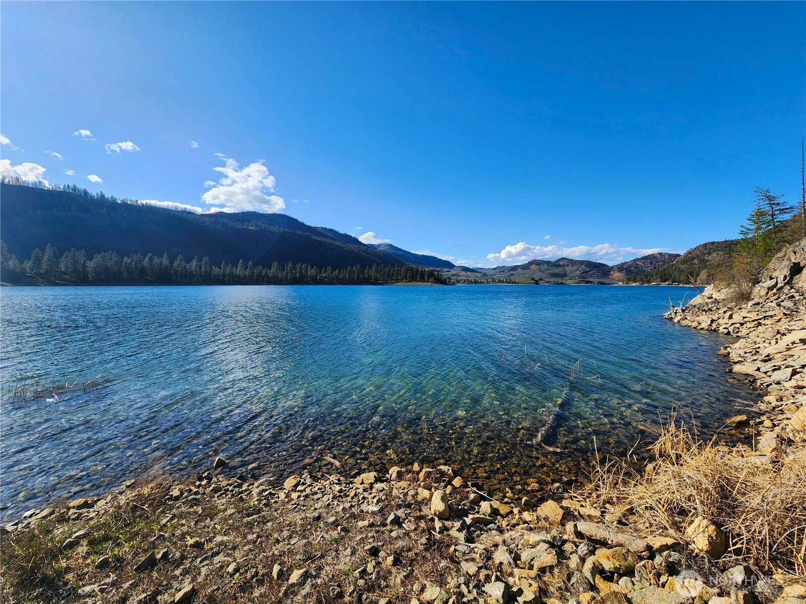 60 E Wannacut Lane , Oroville, WA 98844