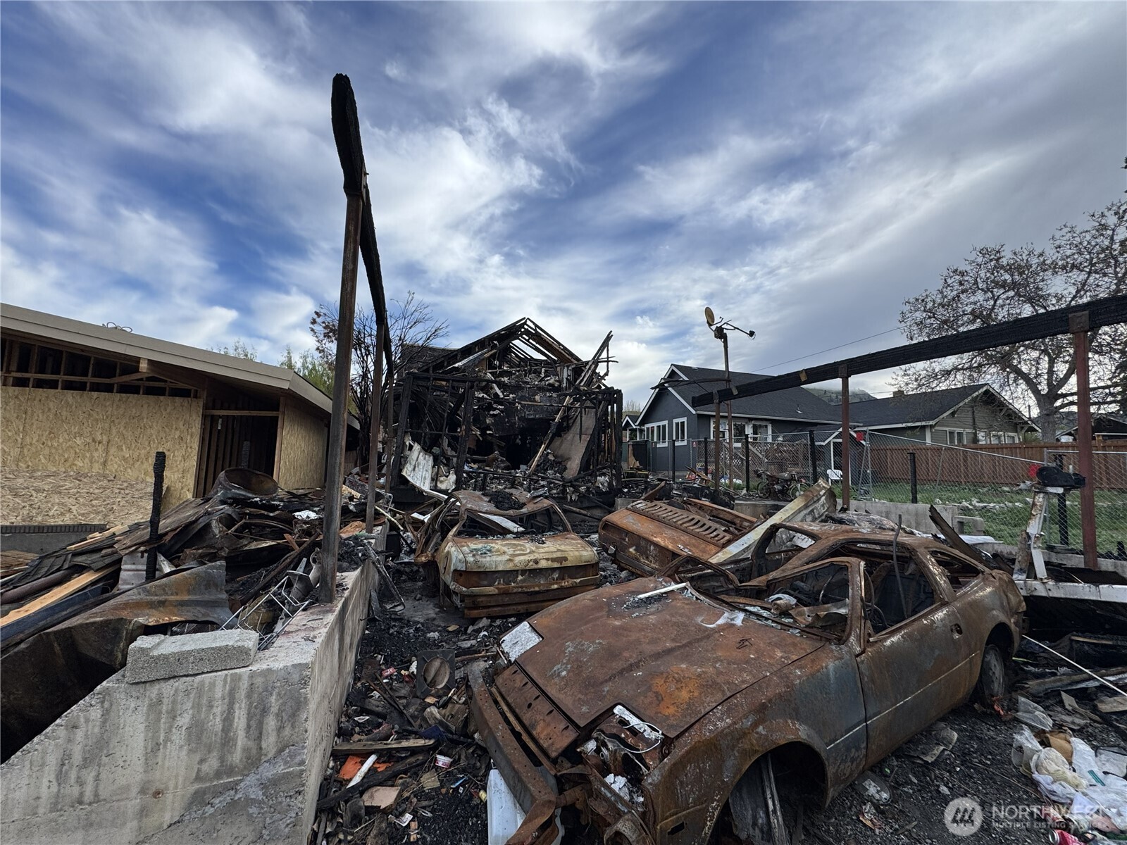 418 E Woodin Avenue , Chelan, WA 98816