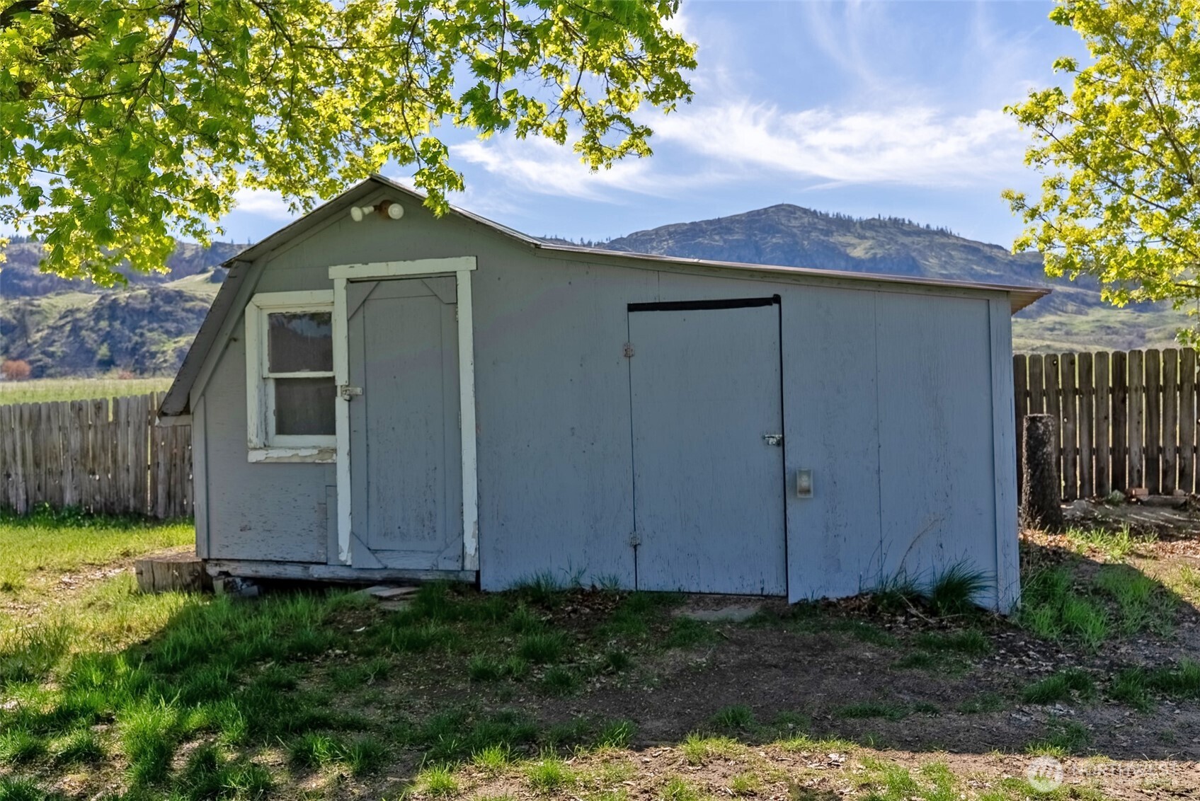 6 Salam Lane , Oroville, WA 98844