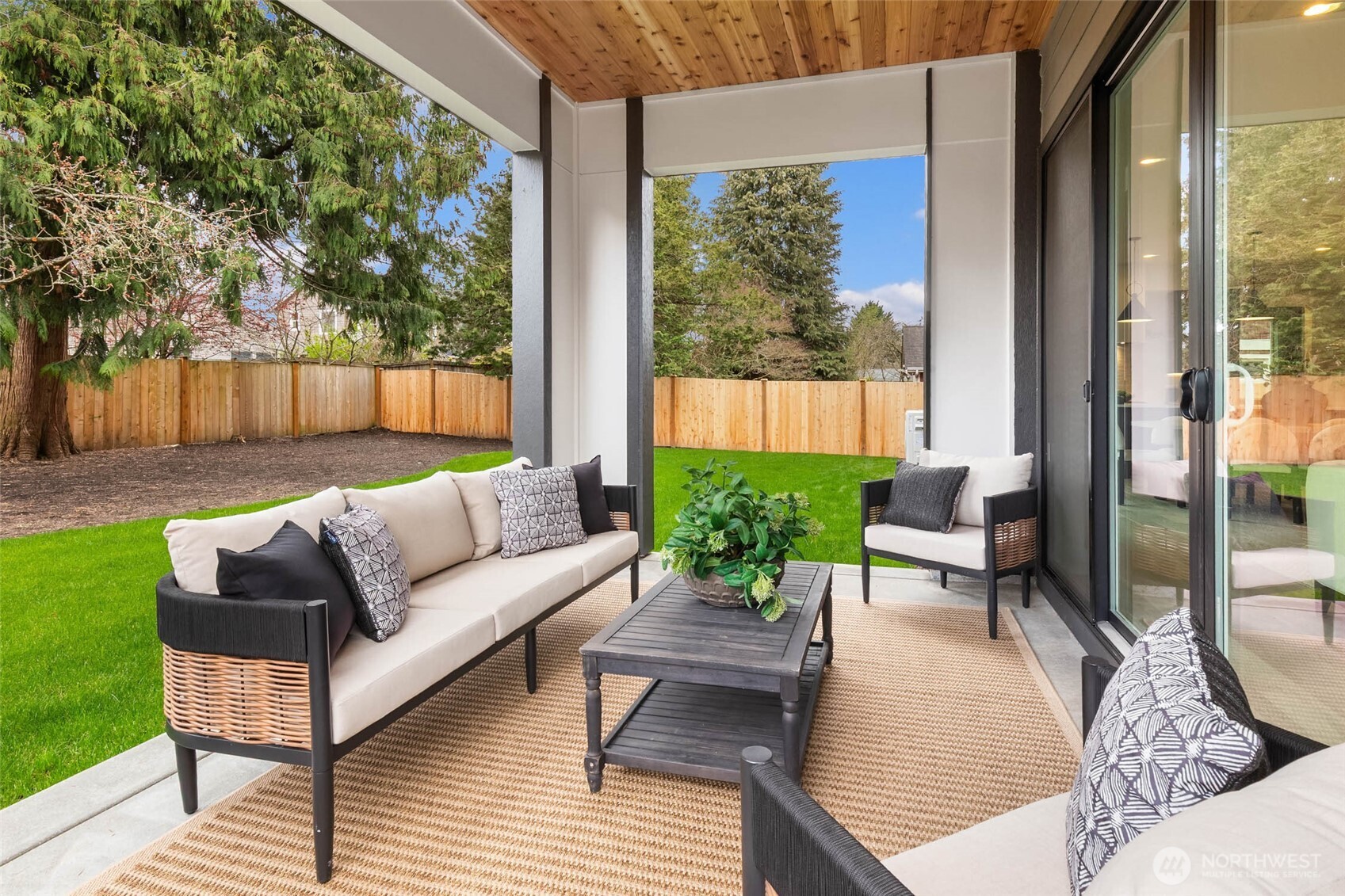 8232 21st Avenue NE, Seattle, WA 98115