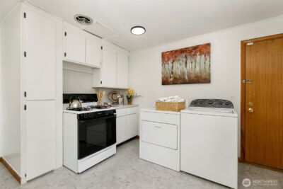 12434 12th Avenue S, Burien, WA 98168-2241 - Photo 13