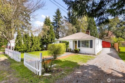 12434 12th Avenue S, Burien, WA 98168-2241 - Photo 2
