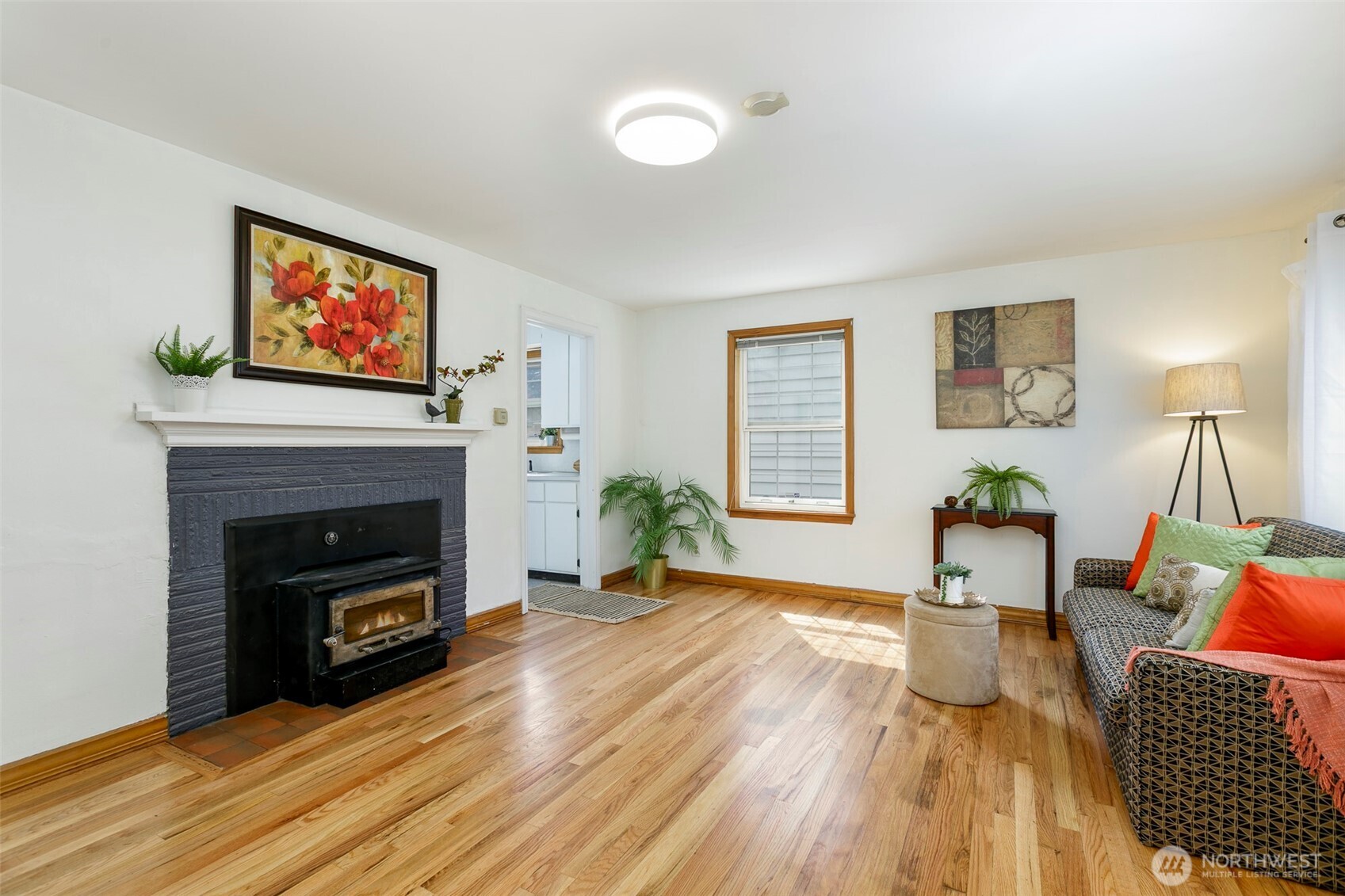 12434 12th Avenue S, Burien, WA 98168-2241