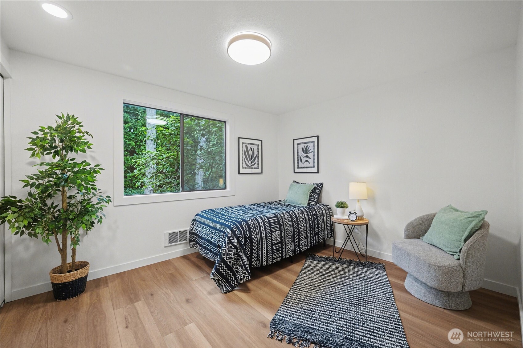 11639 91st Lane NE #3, Kirkland, WA 98034