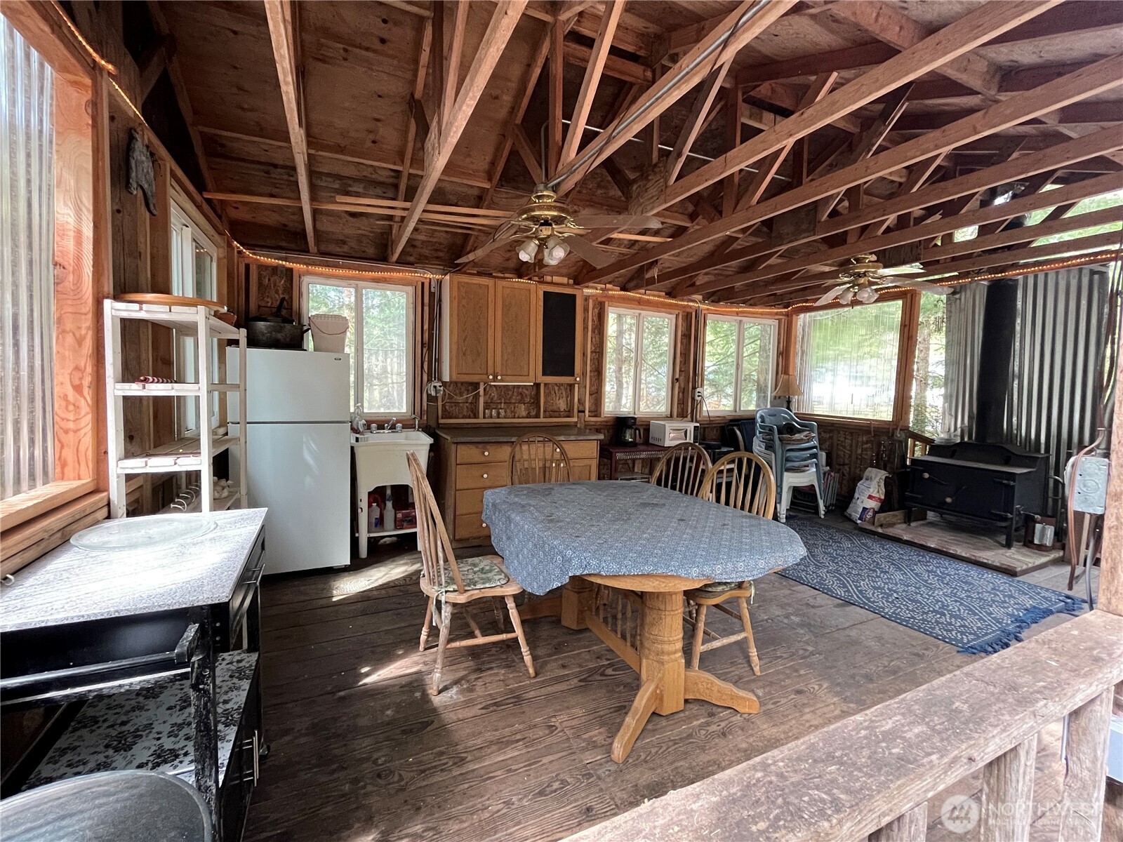 170 N Mount Washington Drive , Hoodsport, WA 98548