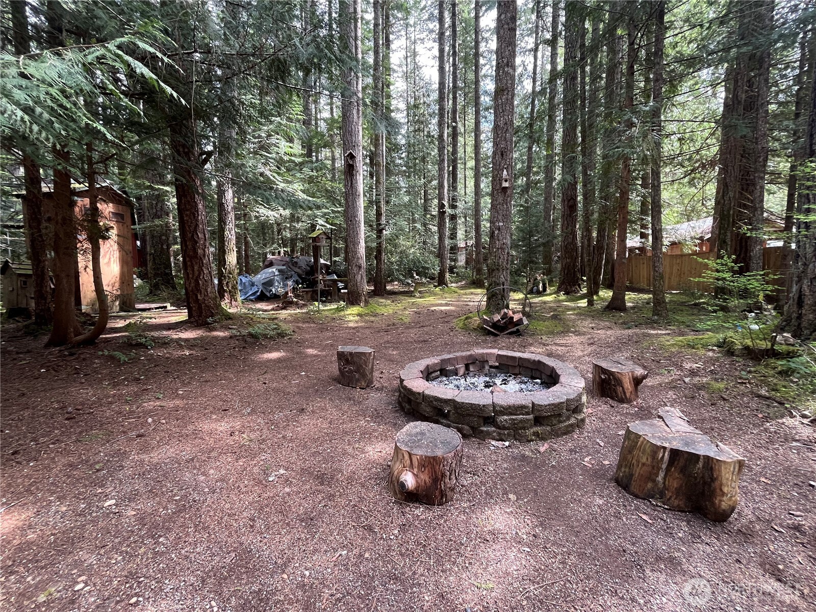170 N Mount Washington Drive , Hoodsport, WA 98548