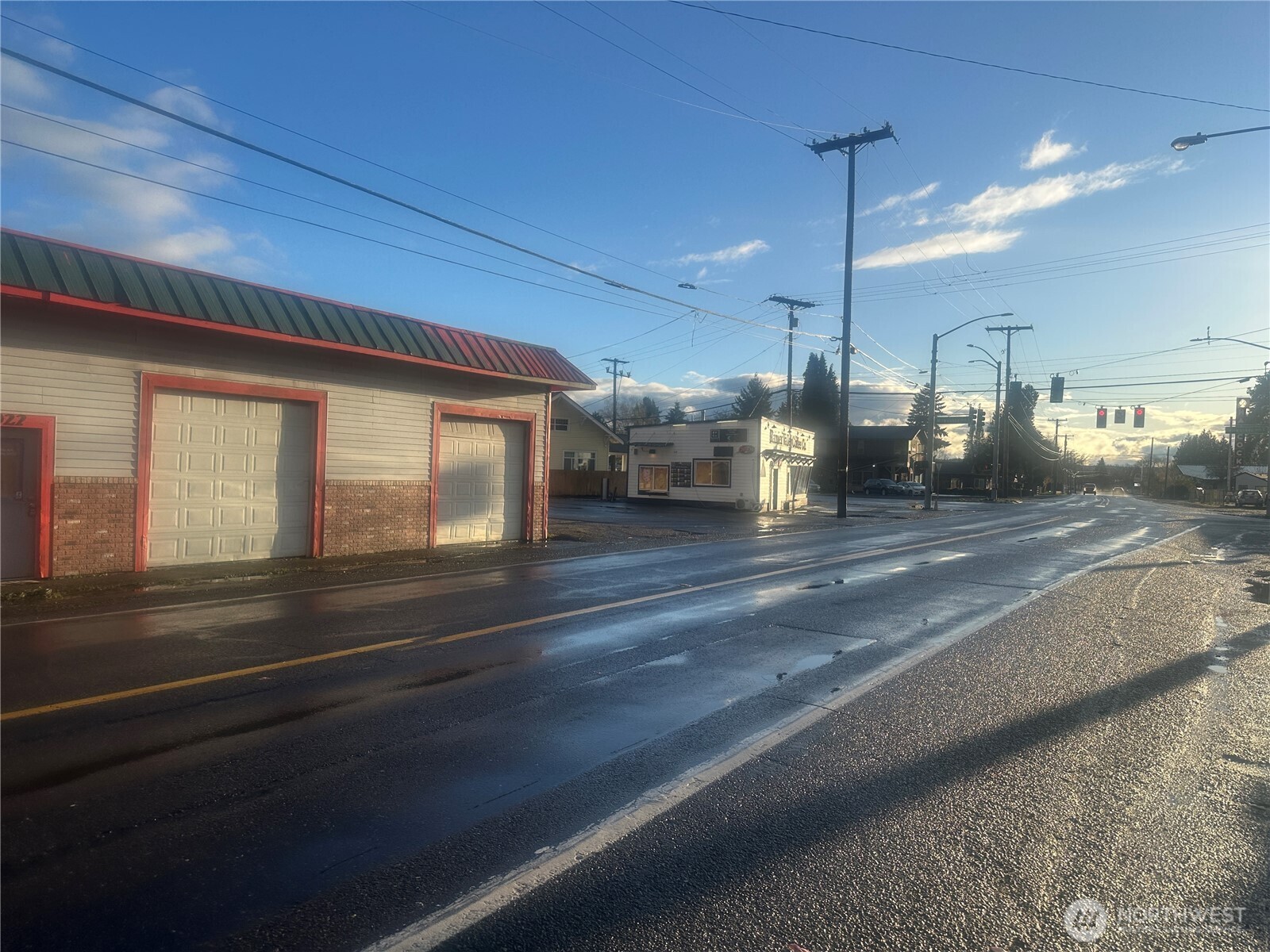 11022 Valley Avenue E, Puyallup, WA 98372