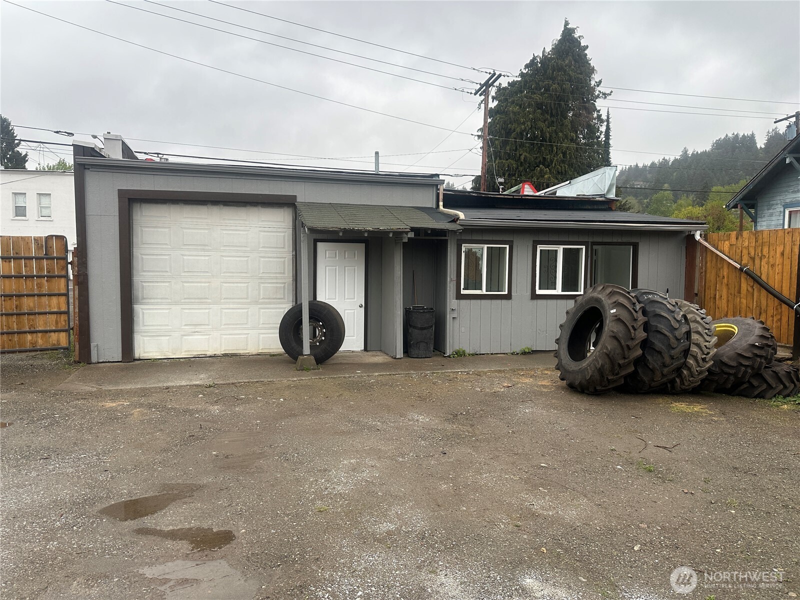 11022 Valley Avenue E, Puyallup, WA 98372