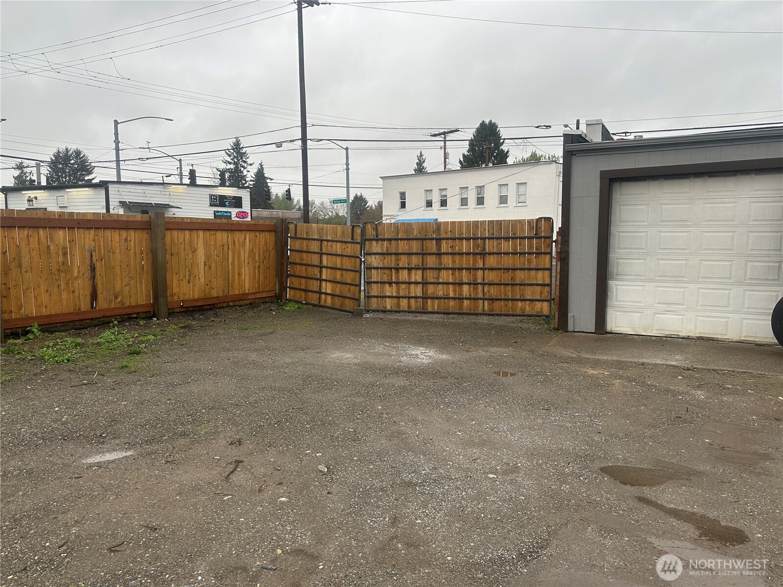 11022 Valley Avenue E, Puyallup, WA 98372