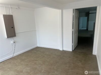 11022 Valley Avenue E, Puyallup, WA 98372 - Photo 8